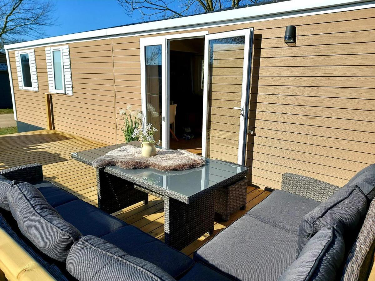 Luxe Chalet Lauwersoog Exterior foto